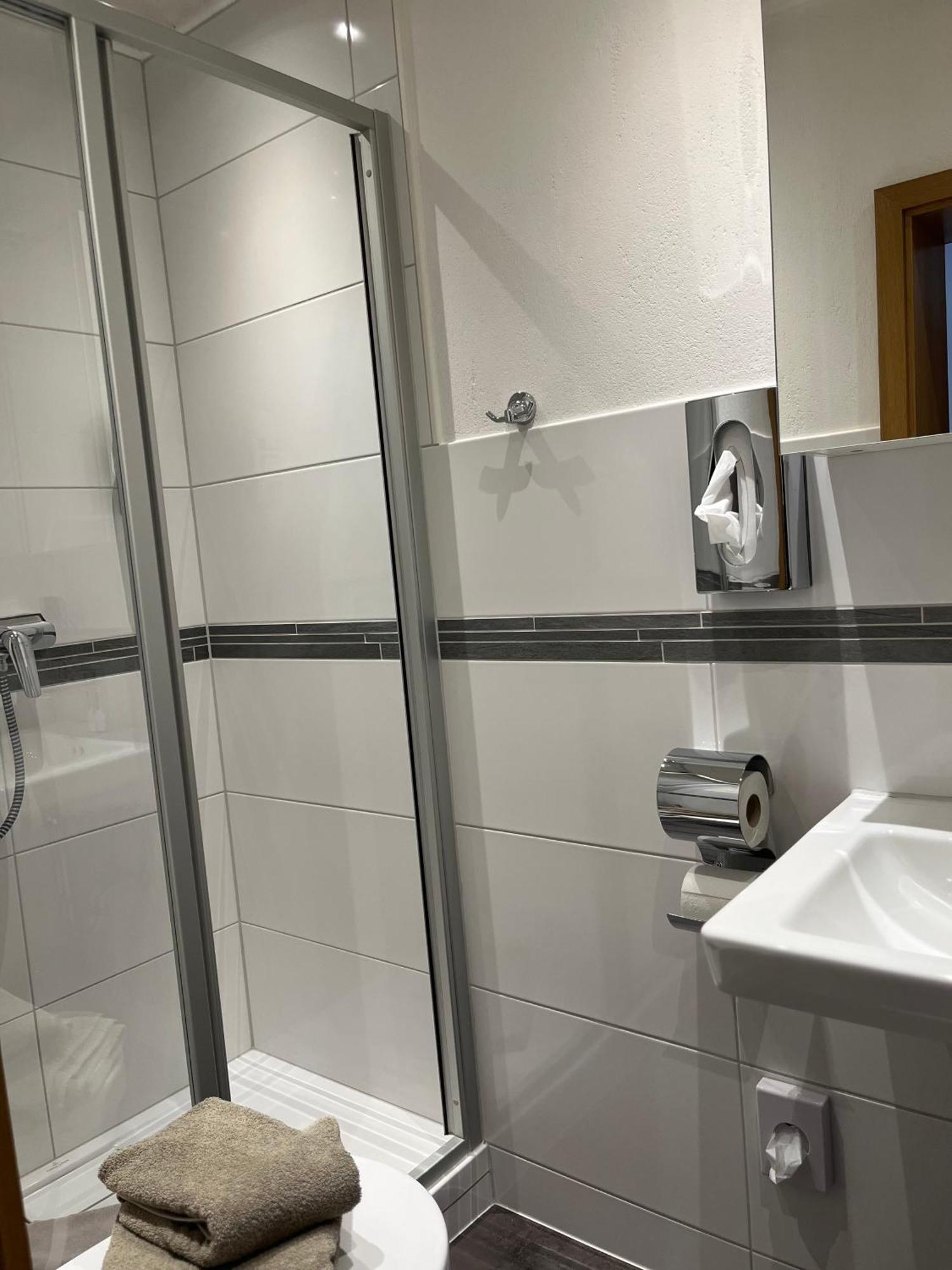 Kirchspielkrug Landhotel & Restaurant Westerhever Room photo